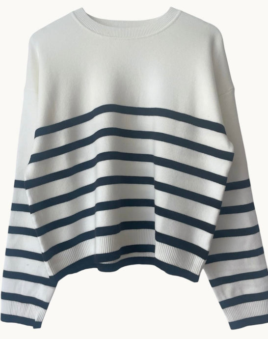 Lottie sweater white and black